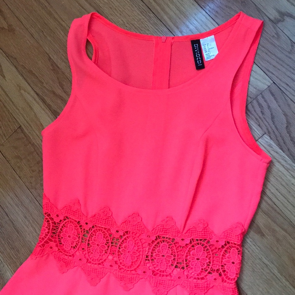 H&M Dress - Picture 2 of 4